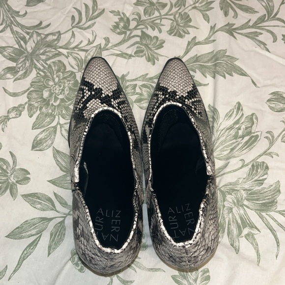 Naturalizer Women’s Rosetta Ankle/Bootie Boot in Alabaster Snake - Picture 3 of 5